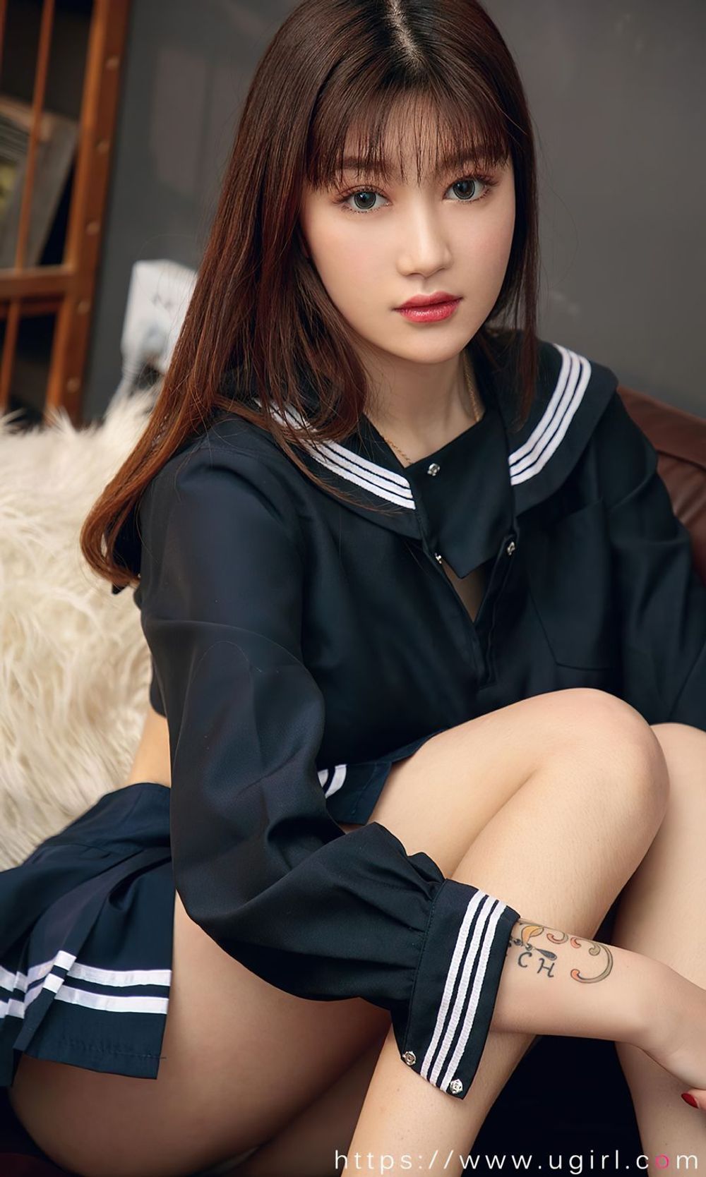 Xu Xuanxuan girl taboo uniform girl is very seductive